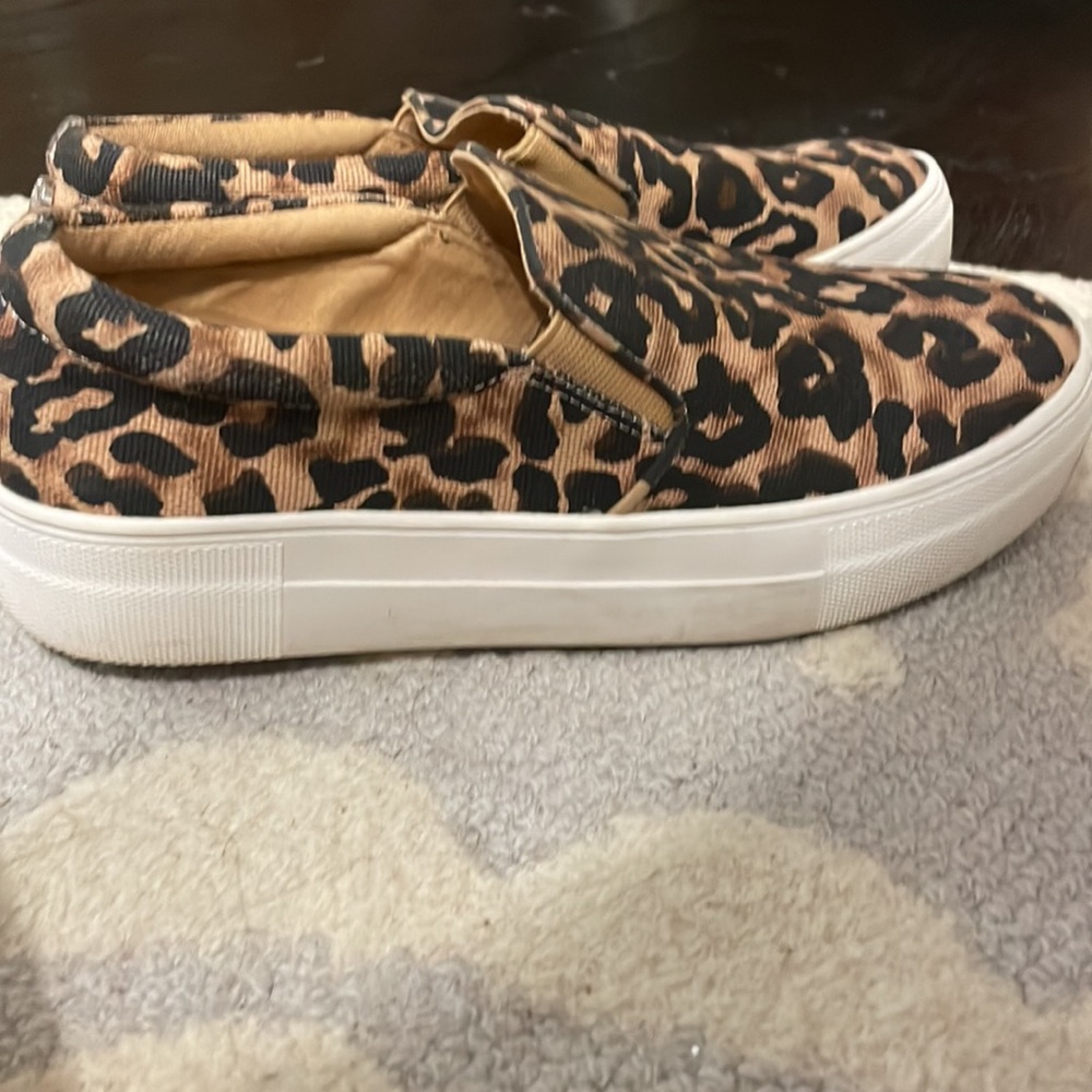 Sneakers - Picture 3 of 3